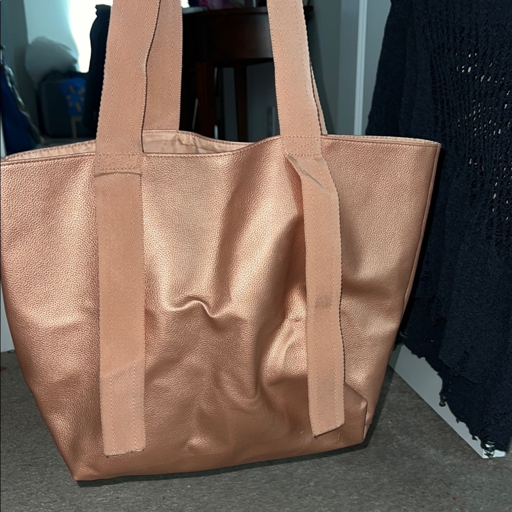 Tan Tote Bag Spacious and Casual